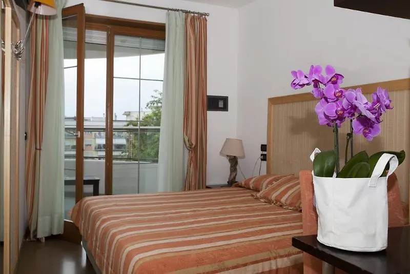 לידו די ג'סולו Hotel Centrale איטליה