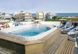 לידו די ג'סולו Hotel Centrale לידו די ג'סולו